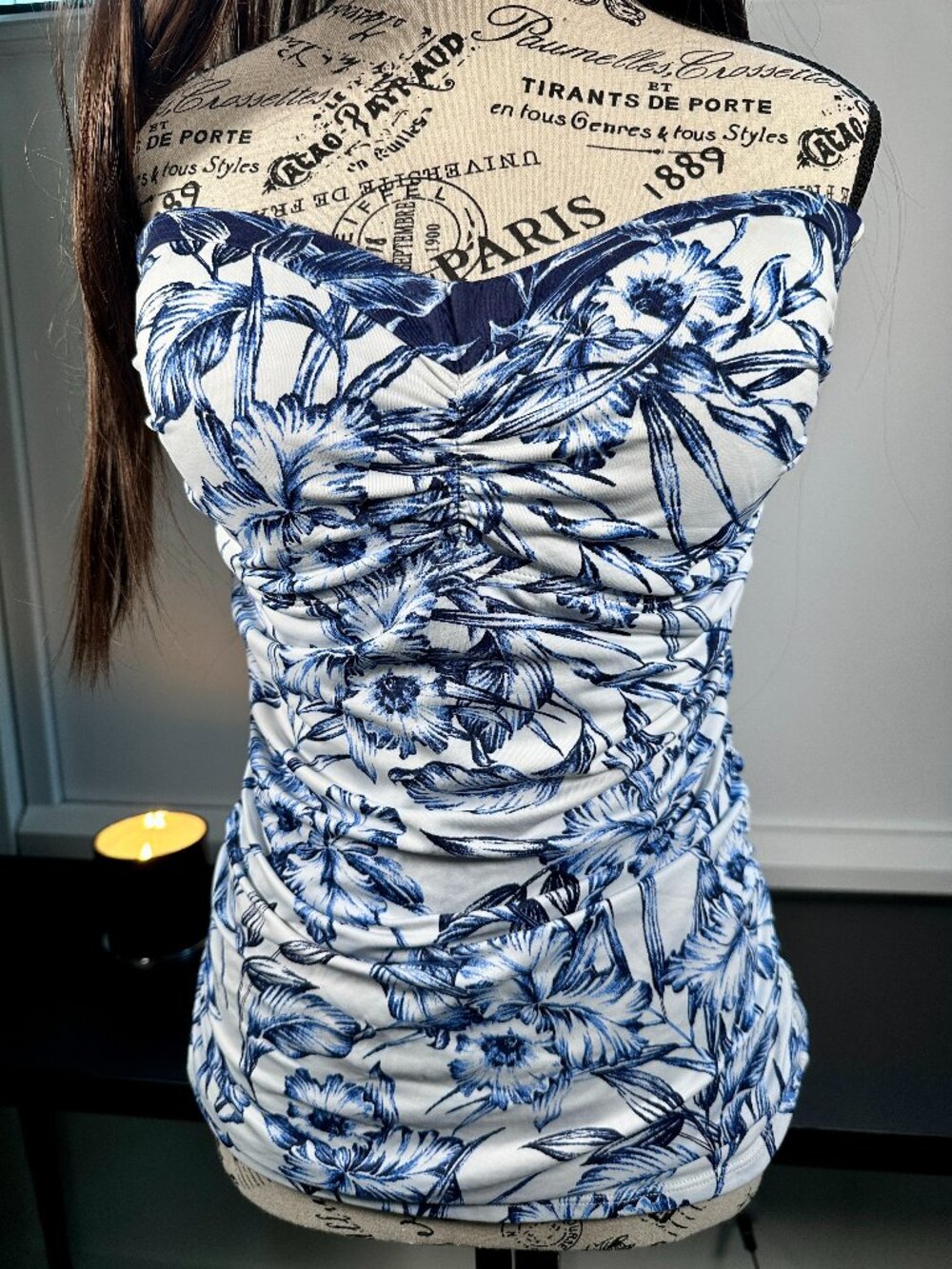 Tommy Bahama SwimSuit Top LG Ruched Floral ParisPrint Blue White Spaghetti Strap - Picture 1 of 9